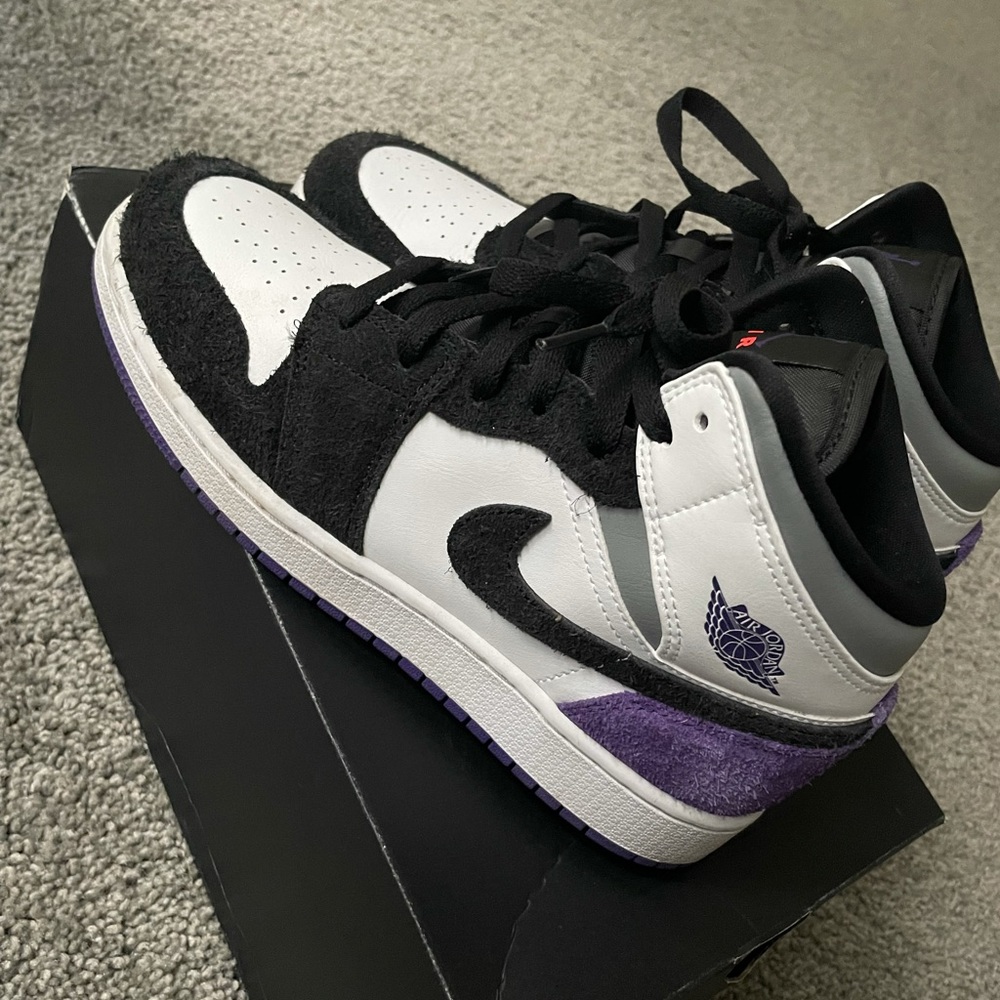 Purple black & white Jordan 1